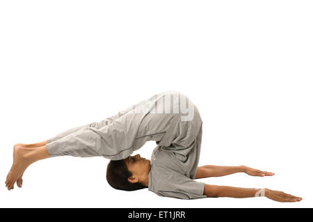 6 Yoga Asanas to Reduce Belly Fat Fast | Twist yoga, Reduce belly fat, Yoga  asanas