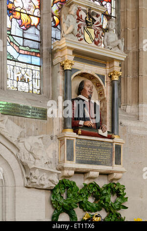 A bust of William Shakespeare in the Holy Trinity Church, Stratford upon Avon, the burial place of Shakespeare Stock Photo