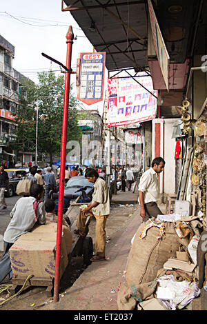 Bus stop on Dr. Babasaheb Jayakar road ; Charni road ; Bombay Mumbai ; Maharashtra ; India Stock Photo