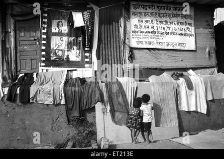 Slum at Mahim Sion Link Road ; Bombay Mumbai ; Maharashtra ; India 10 September 2009 Stock Photo