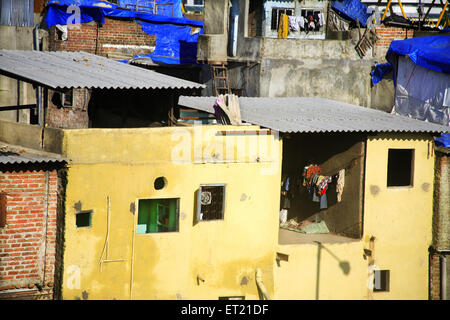 Slum ; Behram Naupada ; Anant Kanekar Marg ; Bandra ; Bombay Mumbai ; Maharashtra ; India 17 September 2009 Stock Photo