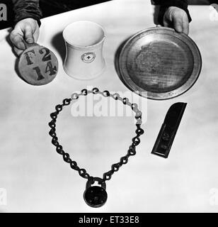 Objects from the Suffragette movement are being assembled at Brunswick Square, where a museum has been started to perpetuate the memory of the fighters for women's suffrage. Pictured, the chain used to padlock Suffragettes to railings outside No 10 Downin Stock Photo