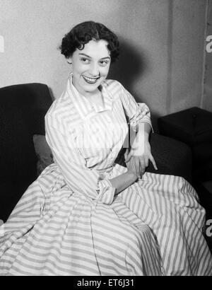 A portrait of Anne Rogers, who was born in Liverpool, and is an English actress, dancer, and singer. 15th January 1954 Stock Photo