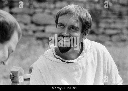 Robin of Sherwood, HTV Programme starring Nickolas Grace as the Sheriff of Nottingham, Robert de Rainault. Pictured on set in 'Sherwood Forest'. 6th August 1983. Stock Photo
