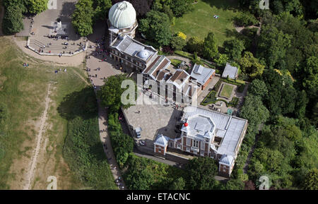 aerial view of The Royal Observatory, Peter Harrison Planetarium & GMT Meridian Line in Greenwich Park, London, UK Stock Photo