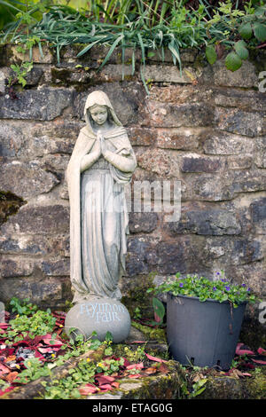 holy cross catholic cemetery mary statue