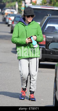 Gangster rapper The Game spotted at Runyon Canyon hiking trail in Hollywood  with a group of joggers. Featuring: The Game Where: Los Angeles,  California, United States When: 31 May 2013 Stock Photo - Alamy