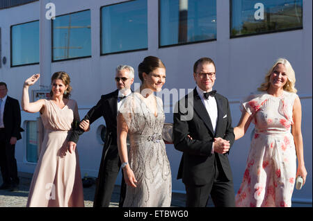 Stockholm, Sweden, June, 12, 2015. Private guests arrives at Strandvagen, Stockholm to board the Archipelago ship s/s Stockholm for further transport to the festivities. This is the start of the celebration of the marriage between Prince Carl Philip and Ms Sofia Hellqvist that will take place tomorrow at the Royal Chapel, Stockholm. Princess Martha Louise, and Mr Ari Behn, Norway, Crown Princess Victoria and Prince Daniel, Sweden, Crown Princess Mette-Marit, Norway (left to right). Credit:  Barbro Bergfeldt/Alamy Live News Stock Photo