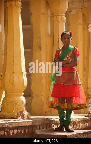 Indian girl in colourful sari. Jodhpur, Rajasthan, India Stock Photo