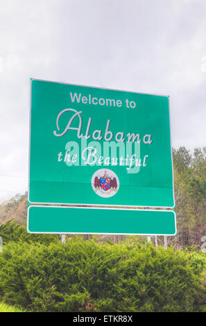 Welcome to Alabama the Beautiful sign at the state border Stock Photo