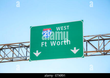 Road sign with the direction to Fort Worth, Texas Stock Photo