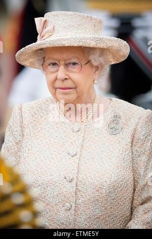 Britain's Queen Elizabeth II attends the traditional Trooping the Colour ceremony which marks the monarch's official birthday in central London, 13 June 2015. Photo: Patrick van Katwijk / NETHERLANDS OUT POINT DE VUE OUT   - NO WORE SERVICE - Stock Photo