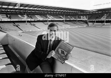Ken Rogers, Book launch, One Hundred Years of Goodison Glory, The Official Centenary History, Photo-call at Goodison Park, home of Everton Football Club, 24th August 1992. Stock Photo