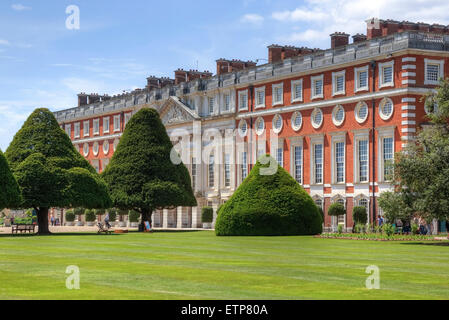 Hampton Court Palace, Richmond, London, England, UK Stock Photo