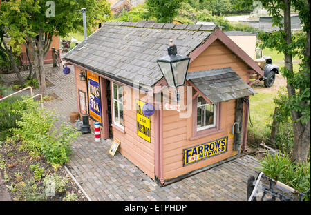 Old railway hut at Toddington Railway station. Gloucestershire, England Stock Photo