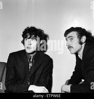 Donovan and his friend Gypsy Dave at Television House ahead of the screening of 'A Boy Called Donovan.' 11th January 1966. Stock Photo