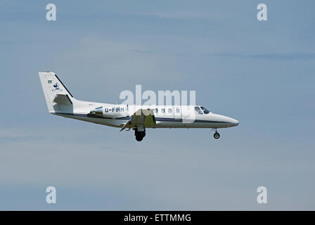 Cessna 550 Citation Bravo coming into Dalcross airport. Inverness Scotland.  SCO 9886 Stock Photo