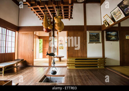 Irori traditional hi-res stock photography and images - Alamy