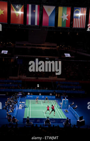 Indonesia vs. Malaysia Badminton doubles final game at the 28th SEA Games, Singapore Stock Photo