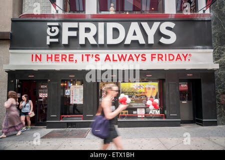 A spanking brand-new renovated T.G.I. Friday's franchise located on Fifth Avenue in New York on Thursday, June 11, 2015. The Riese Organization is the franchise holder for the restaurant in New York. They have had the NY franchise since 1986, in perpetuity, covering a seven-mile circle from Columbus Circle. (© Richard B. Levine) Stock Photo