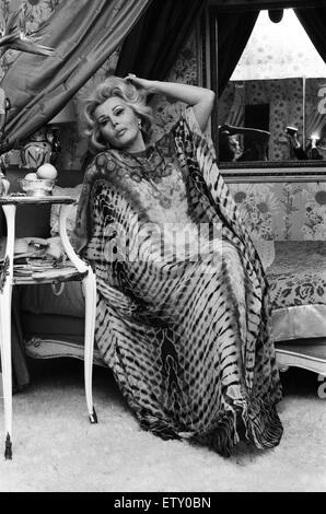 Zsa Zsa Gabor feature for the Sunday Mirror. January 1973. Stock Photo