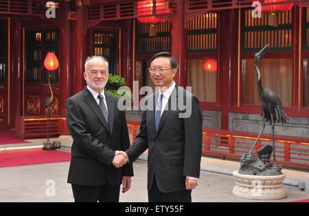 Beijing, China. 16th June, 2015. Chinese State Councilor Yang Jiechi (R) meets with Iraq Foreign Minister Ibrahim al-Jaafari in Beijing, capital of China, June 16, 2015. © Ding Haitao/Xinhua/Alamy Live News Stock Photo