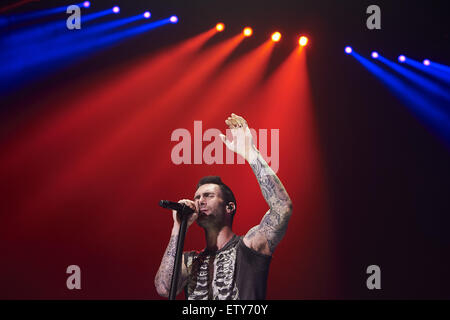 Madrid, Spain. 15th June, 2015. ADAM LEVINE of Maroon 5 performs on stage at Barclaycard Center (Palacio de los Deportes) in Madrid, Spain. © Jack Abuin/ZUMA Wire/Alamy Live News Stock Photo