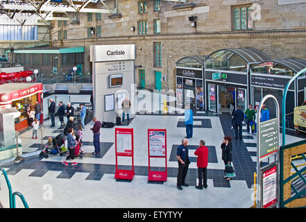 Looking down on the main concourse of the city of Carlisle railway station (Citadel station), Carlisle, Cumbria, England UK Stock Photo