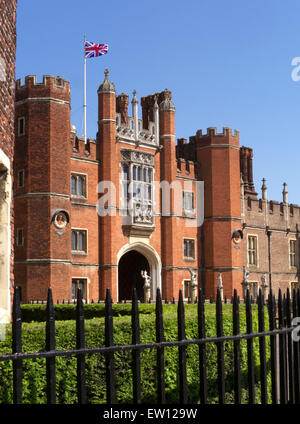Hampton Court Palace main entrance, a royal palace in the London Borough of Richmond upon Thames Greater London Surrey UK Stock Photo
