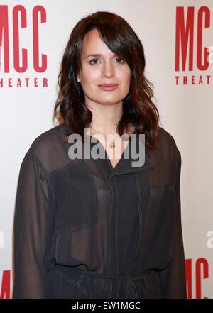 Photocall for the new play 'Permission' at MCC Theater  Featuring: Elizabeth Reaser Where: New York City, New York, United States When: 03 Apr 2015 C Stock Photo