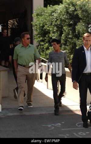 Arnold Schwarzenegger spotted out and about in Beverly Hills  Featuring: Arnold Schwarzenegger Where: Los Angeles, California, United States When: 04 Apr 2015 C Stock Photo