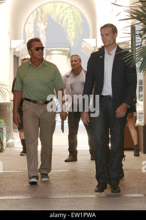 Arnold Schwarzenegger spotted out and about in Beverly Hills  Featuring: Arnold Schwarzenegger Where: Los Angeles, California, United States When: 04 Apr 2015 C Stock Photo