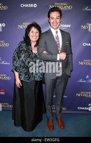 Opening Night of Broadway's Finding Neverland, sponsored by Brooks ...