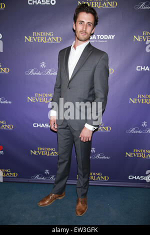 Opening Night of Broadway's Finding Neverland, sponsored by Brooks ...