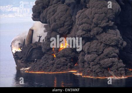 Disaster of  Haven oil tanker, went up in flames and sunk in front of Genoa (Italy) in April 1990 Stock Photo