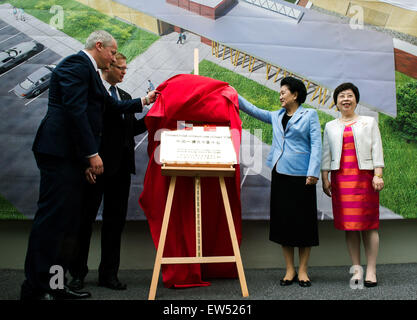 Prague, Czech Republic. 17th June, 2015. Chinese Vice Premier Liu Yandong (2nd R) attends the unveiling ceremony of a traditional Chinese medicine research center at the hospital of Hradec Kralove University in Hradec Kralove, the Czech Republic, June 17, 2015. © Qian Yi/Xinhua/Alamy Live News Stock Photo