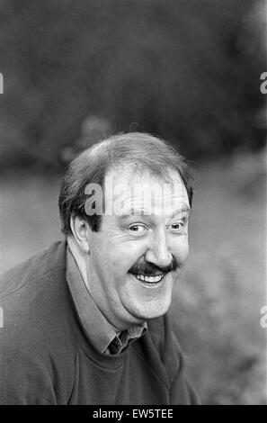 Actor Gordon Kaye in Huddersfield. 4th November 1985. Stock Photo