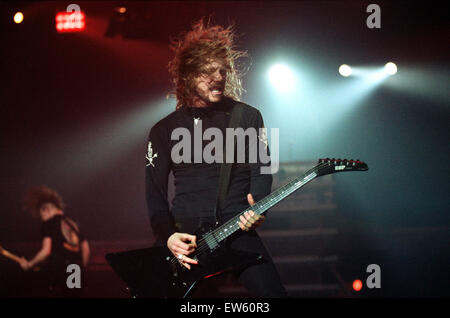 Metallica in concert at the NEC Arena, Birmingham. James Hetfield, lead singer and guitarist with the band. 4th November 1992. Stock Photo