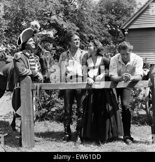 Laurence Olivier, Kirk Douglas, Janette Scott and Burt Lancaster on the set of 'The Devil's Disciple' in Tring Park, Hertfordshire. 30th July 1958. Stock Photo