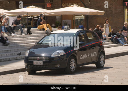fiat punto police car carabinieri cars italy Italian Stock Photo