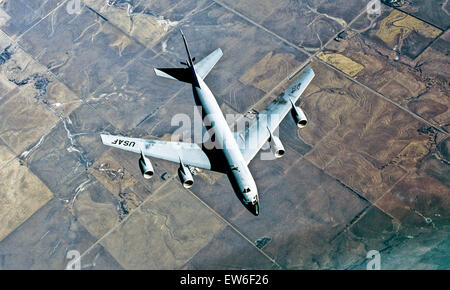 Oct. 10, 2013 - USAF KC-135R.The KC-135 Stratotanker provides the core aerial refueling capability for the United States Air Force and has excelled in this role for more than 50 years. This unique asset enhances the Air Force's capability to accomplish its primary mission of global reach. It also provides aerial refueling support to Air Force, Navy, Marine Corps and allied nation aircraft. The KC-135 is also capable of transporting litter and ambulatory patients using patient support pallets during aeromedical evacuations.Features.Four turbofans, mounted under 35-degree swept wings, power t Stock Photo