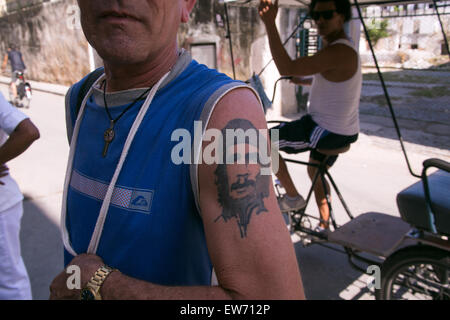 Havana Street Tattoo  32 ziyaretçi