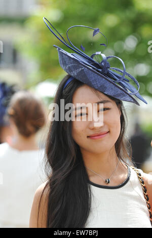 Ascot Berkshire UK 19th June 2026 An Explosives Sniffer Dog Has A ascot-berkshire-uk-19th-june-2026-an-explosives-sniffer-dog-has-a