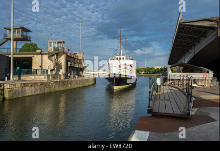 Cumberland Basin, Bristol, UK. 19th June 2015. The MV Balmoral has been out of action for 3 years, undergoing restoration works in Bristol's Floating Harbour. This evening she makes her first journey with passengers, leaving Bristol's Docks and journeying up the River Avon. Credit:  Carolyn Eaton/Alamy Live News Stock Photo