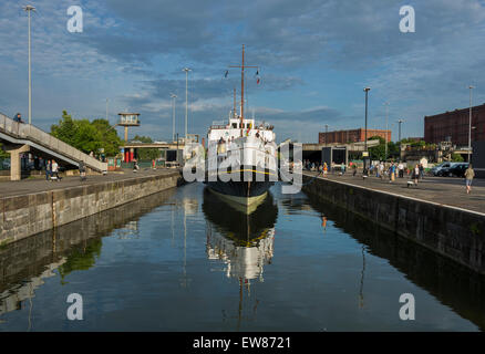 Cumberland Basin, Bristol, UK. 19th June 2015. The MV Balmoral has been out of action for 3 years, undergoing restoration works in Bristol's Floating Harbour. This evening she makes her first journey with passengers, leaving Bristol's Docks and journeying up the River Avon. Credit:  Carolyn Eaton/Alamy Live News Stock Photo