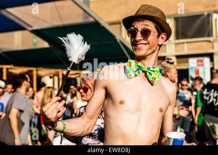 Barcelona, Catalonia, Spain. 19th June, 2015. A festival goer dances during the 22nd 'Sonar Day' Barcelona Credit:  Matthias Oesterle/ZUMA Wire/ZUMAPRESS.com/Alamy Live News Stock Photo