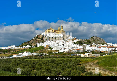 Pueblo Blanco Olvera with parish church of Our Lady of the Incarnation, Cádiz province, Andalusia, Spain Stock Photo