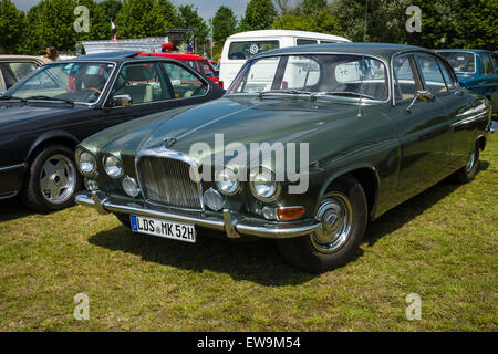 PAAREN IM GLIEN, GERMANY - MAY 23, 2015: Sports saloon Jaguar 420/Daimler Sovereign. The oldtimer show in MAFZ. Stock Photo