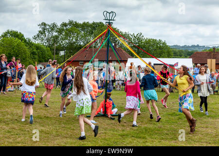 Traditional Maypole Dancing, High Hurstwood Fete, High Hurstwood ...