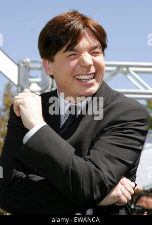 Mike Myers attends the Los Angeles Premiere of 'Shrek The Third' held at the Mann Village Theater in Westwood. Stock Photo